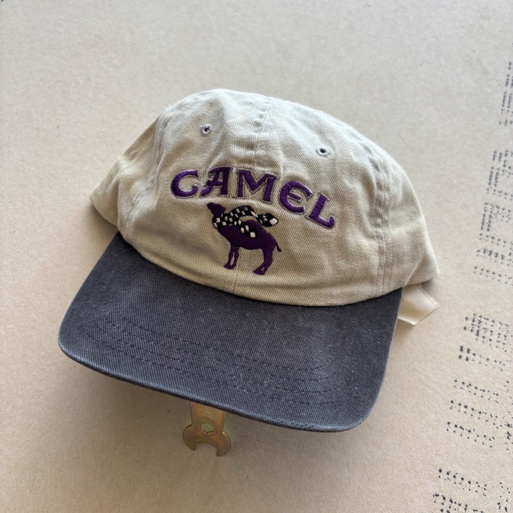 Vintage 90s Camel Hat adjustable